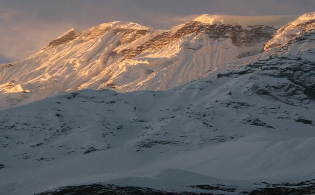  Manaslu Trekking - 13 days