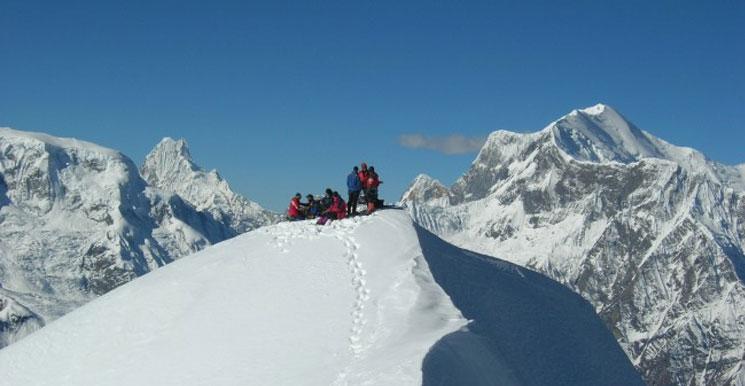 Pisang Peak Climbing